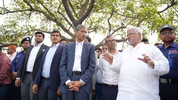 অবৈধ দখলদারদের হাত থেকে খাল পুনরুদ্ধার করা হবে-পানি সম্পদ মন্ত্রী