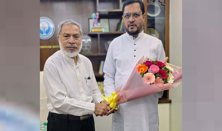 বিজয়ী হয়ে প্রতিদ্বন্দ্বী প্রার্থীর কাছে গেলেন বিএনপির আবু সুফিয়ান