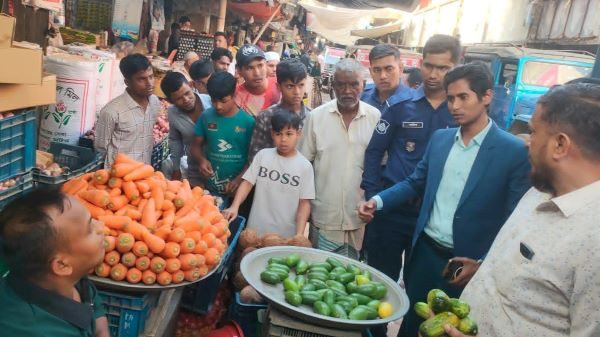 চকরিয়ায় ভ্রাম্যমাণ আদালতের অভিযান, ৯ হাজার টাকা জরিমানা
