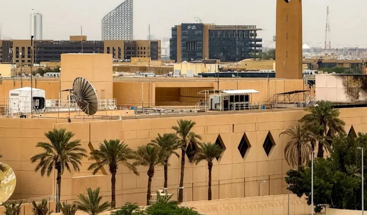 সৌদি আরব ছাড়তে মার্কিন কূটনীতিকদের নির্দেশ