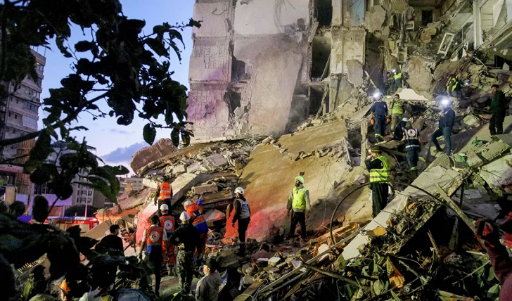 ১০ মিনিটে লেবাননের ১০০ স্থাপনায় ব্যাপক হামলা, নিহত ২৫৪