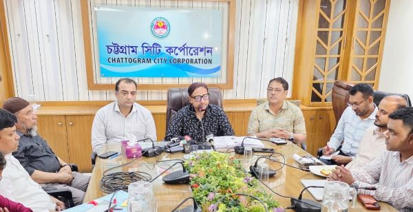 চট্টগ্রাম নগরীর যানজট কমাতে স্মার্ট ট্রাফিক সিস্টেম চালুর উদ্যোগ-চসিক মেয়র
