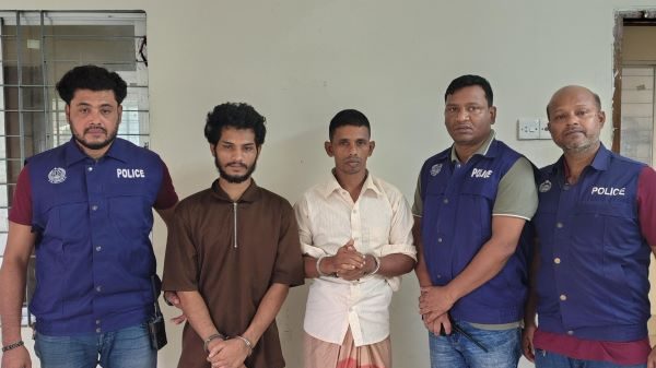 আনোয়ারায় সিএনজি চোর চক্রের ২ সদস্য গ্রেপ্তার