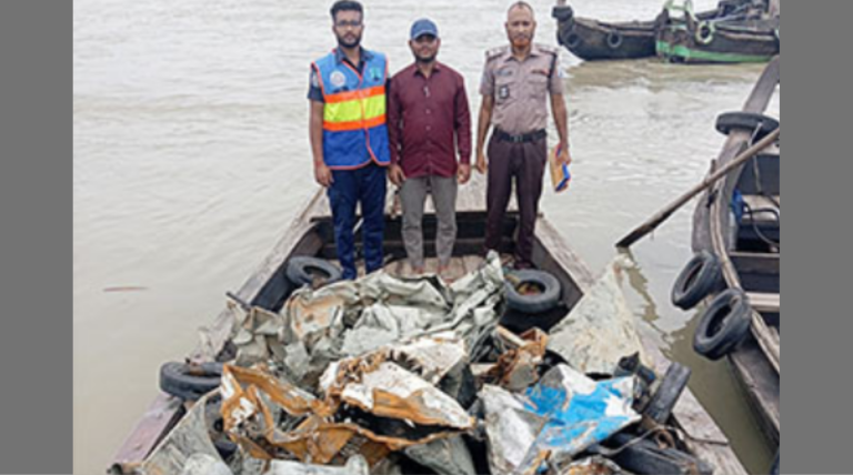 কর্ণফুলীতে স্ক্র্যাপসহ চোর চক্রের সদস্য আটক