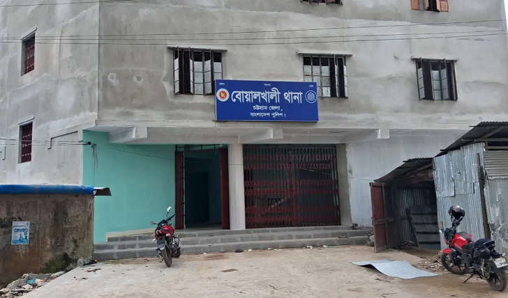হ্যান্ডকাফসহ পালালেন আসামি, সাঁড়াশি অভিযানে গ্রেপ্তার